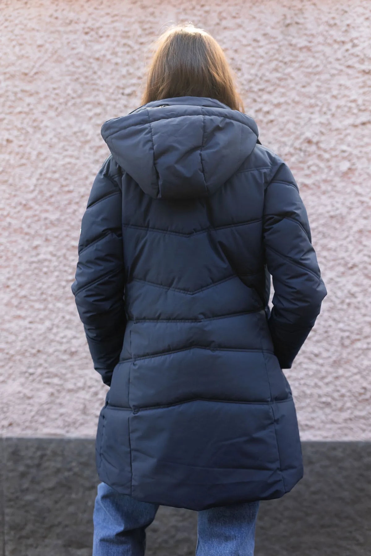 70006_LOMMA_BLANK_JKT_BLANK_W_700_BLANK_(3)