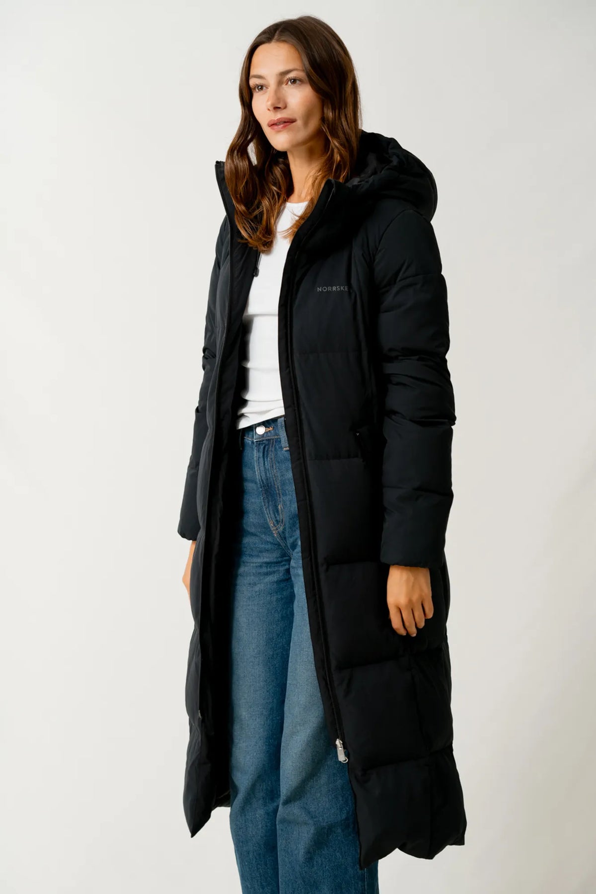 Malung_BLANK_black-1